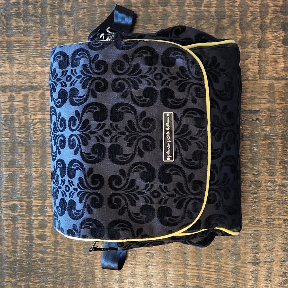 Petunia Pickle Bottom Diapet Bag